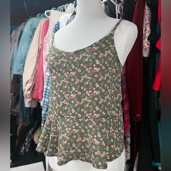 floral tank top - Picture 2 of 3